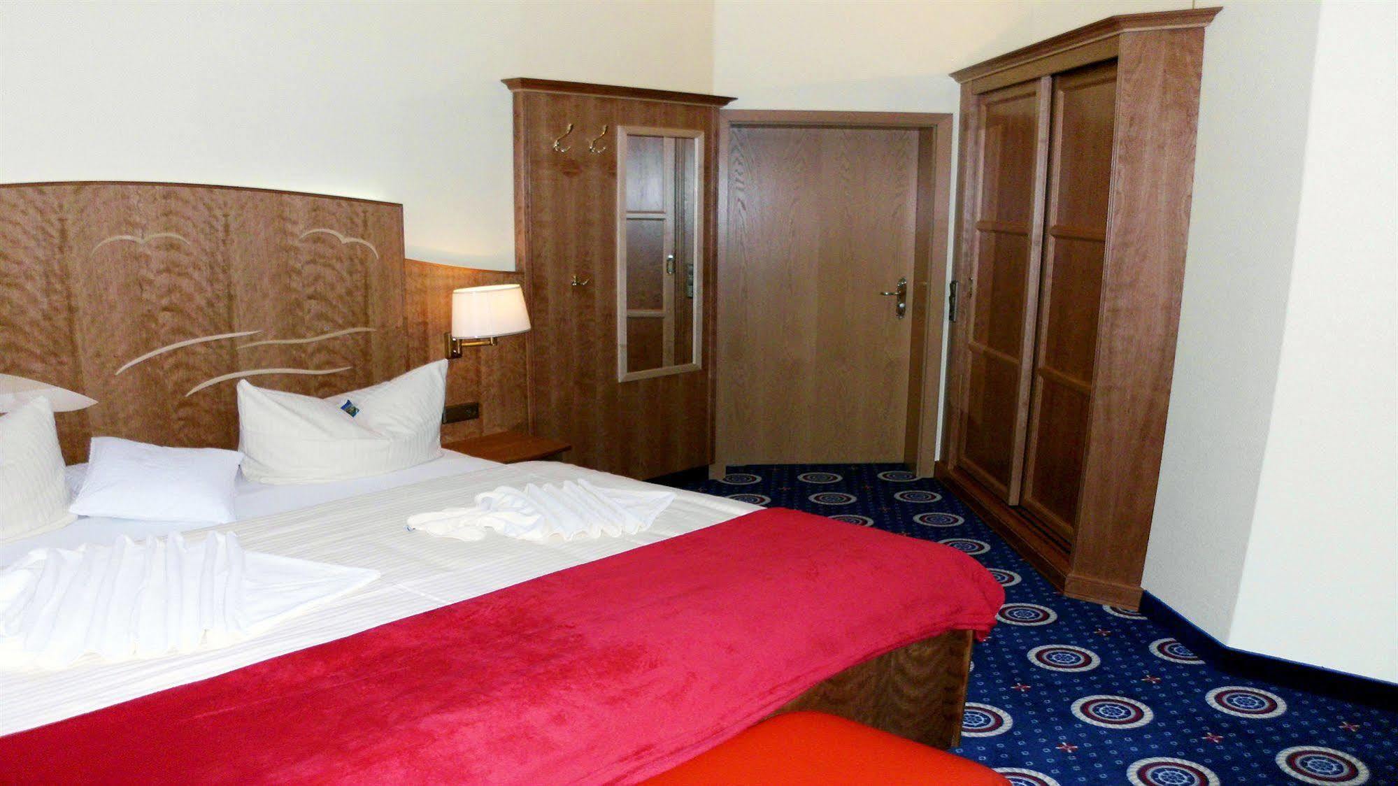 Hotel Deutsche Flagge Binz Bagian luar foto